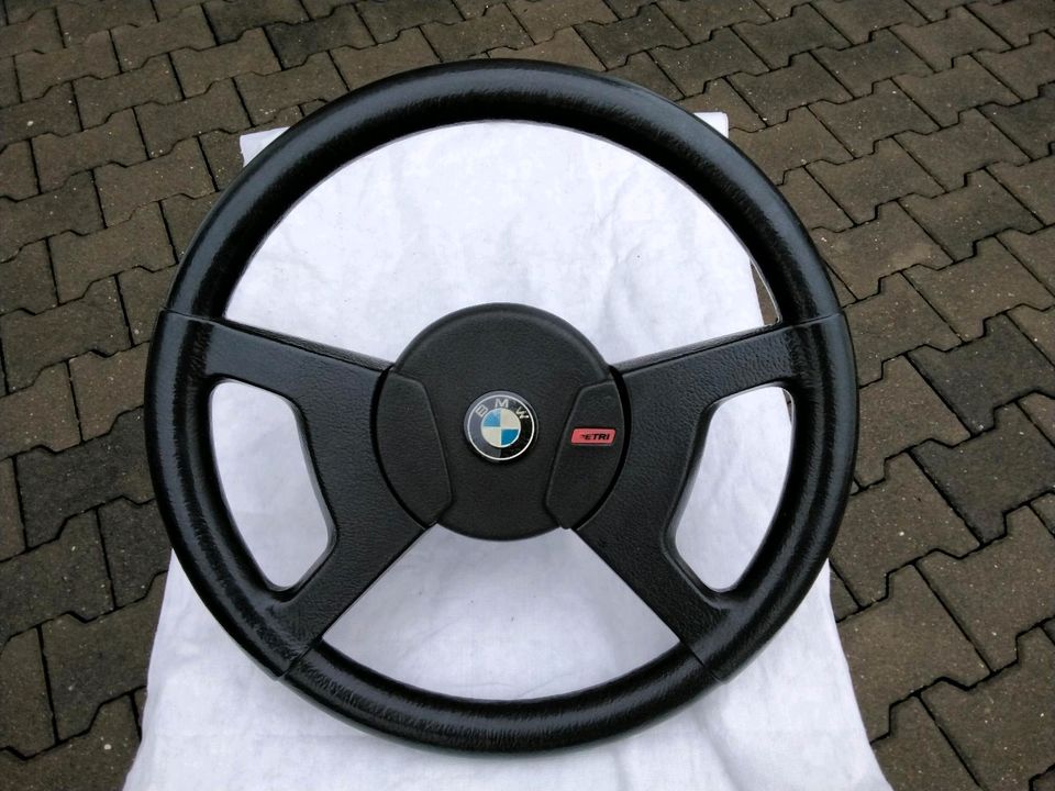 BMW 02 Sportlenkrad in Westhausen