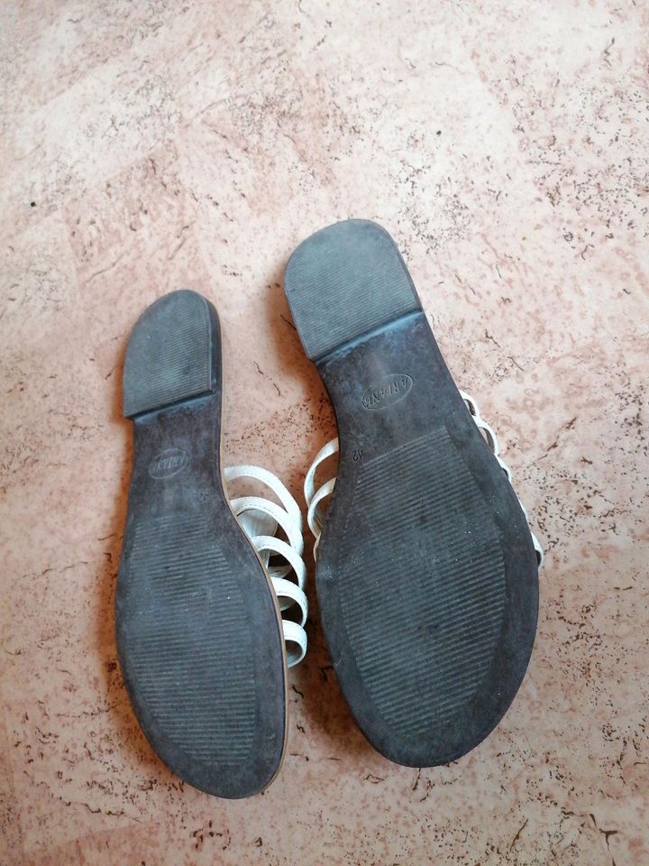 Sandalen/ Schlappen Größe 42 in Detmold