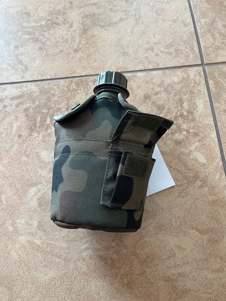 Neue 1L Tragbare Feldflasche der polnischen Streitkräfte in Bad Laasphe