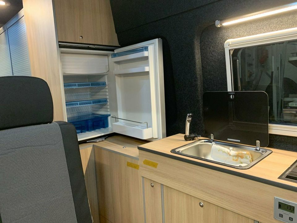 Ausbau Car Klinik Family Camper bei angelieferten VW Crafter L4H3 in Uelzen