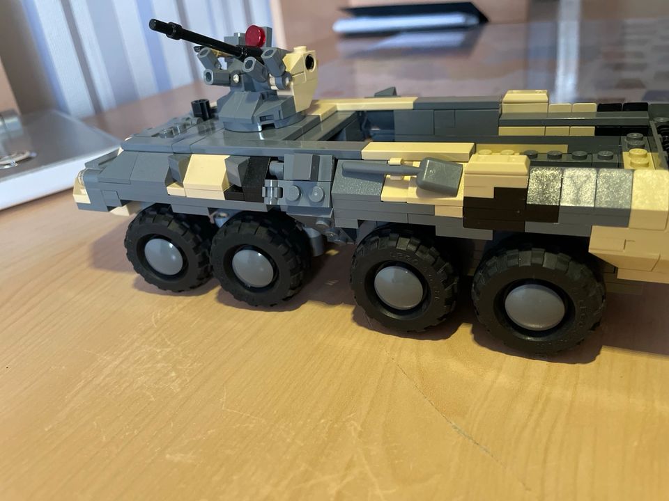 Brickmania Btr-82a in Schrozberg