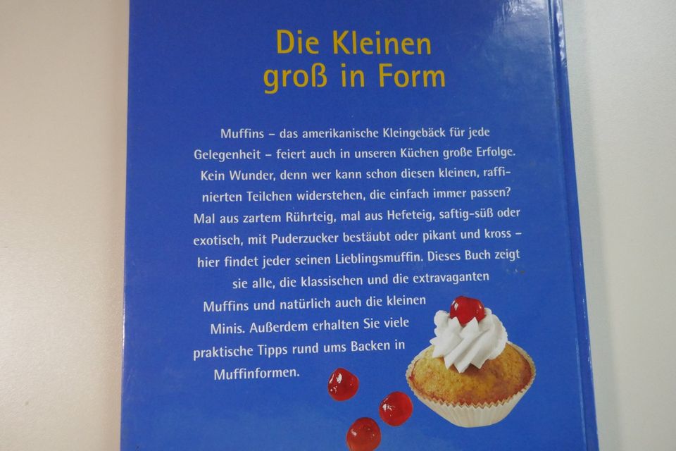 2x Backbuch für Muffins in Wehringen