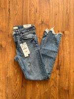 Zara Jeans Hose Skinny Destroyed Look Mid Waist Gr.40 neu ! Hannover - Vahrenwald-List Vorschau