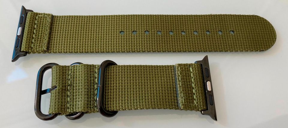 Apple Watch Stoff Nylon Armband Wechselband in Olive / Grün in Hamburg