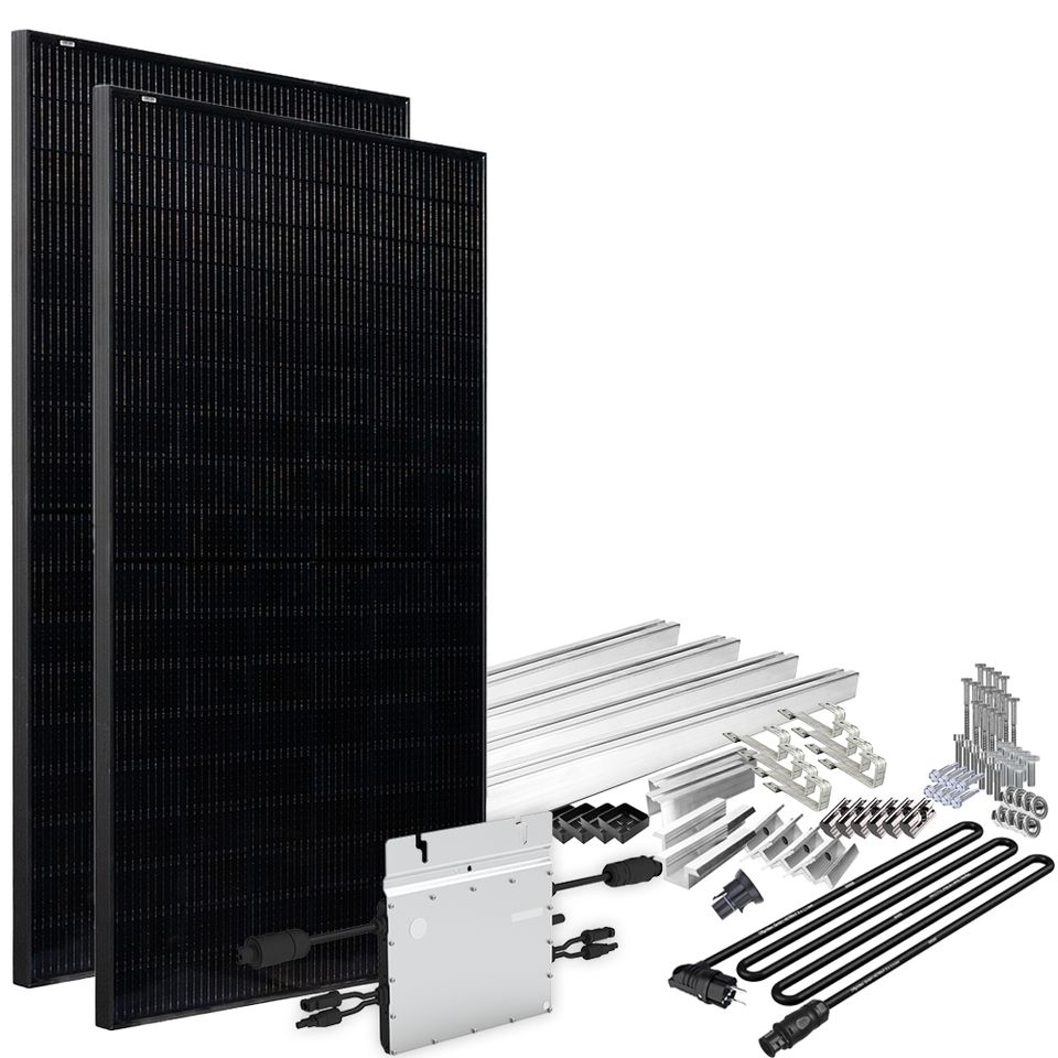 Offgridtec® Solar-Direct 820W HM-600 Balkonkraftwerk Full Black Schuko-Anschluss - 10m Anschlusskabel – Montageset wählbar in Eggenfelden