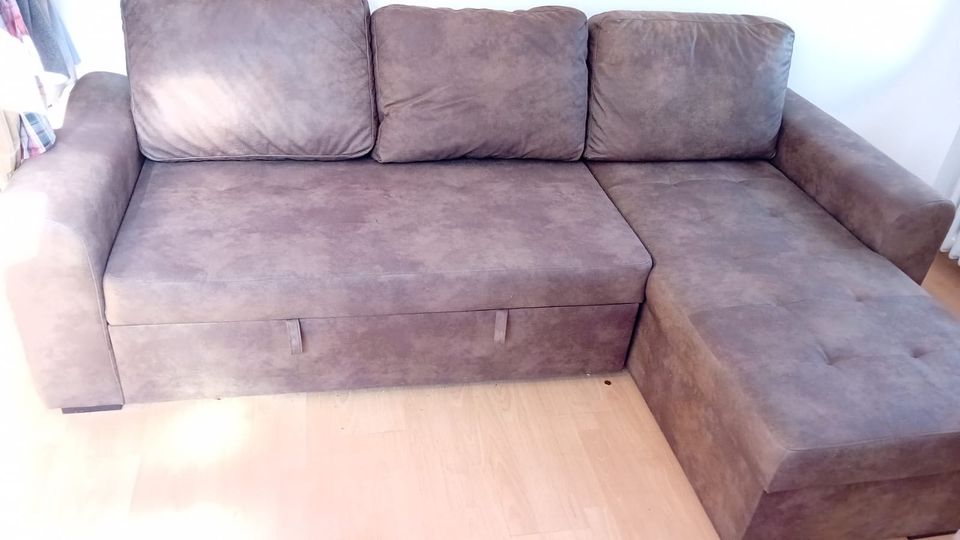 Neues Sofa mit Schlaffunktion in Karlsruhe