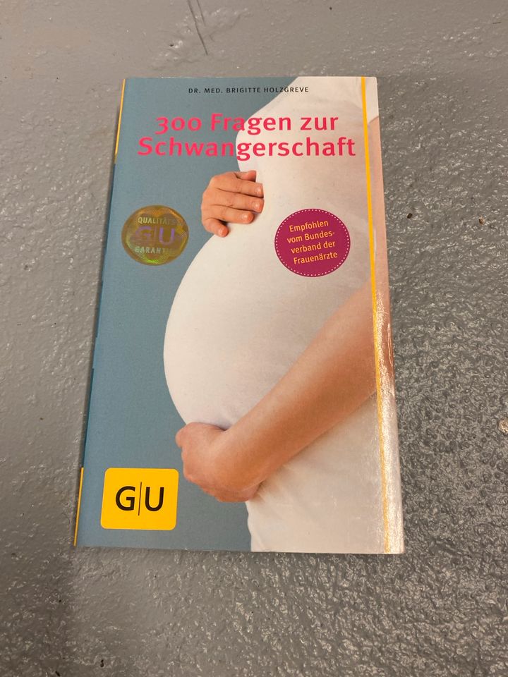 Buch 300 Fragen zur Schwangerschaft in Hamburg