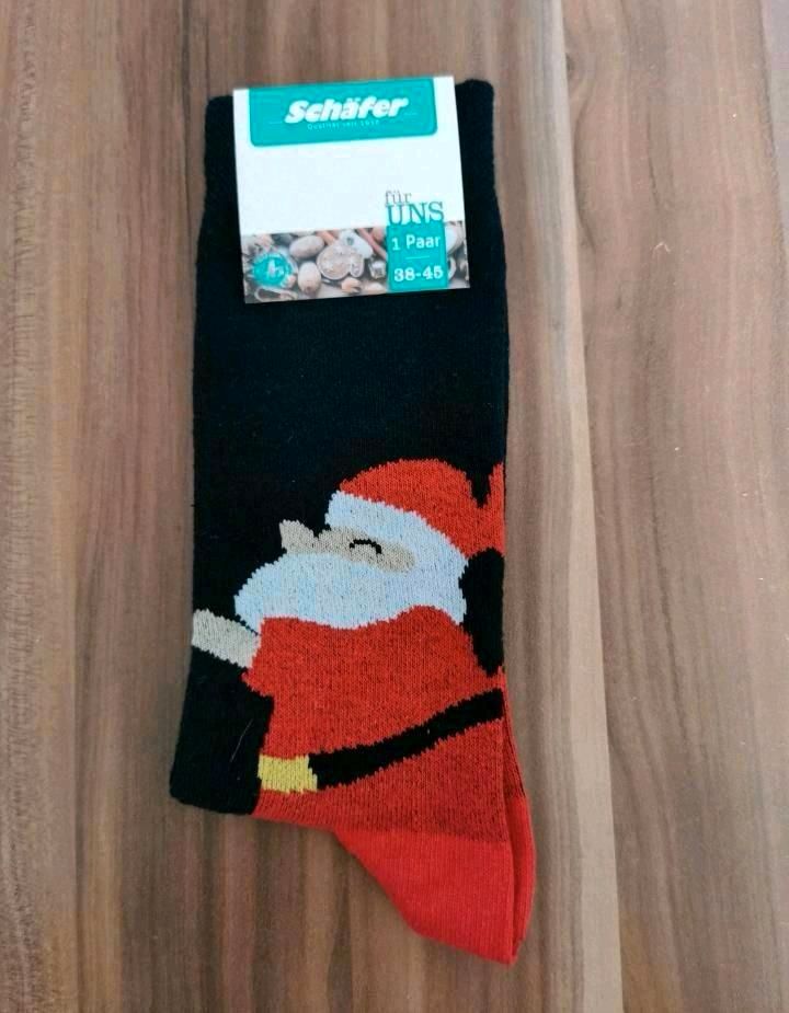 Weihnachts Socken Neu Orginal verpackt in Ribbesbüttel