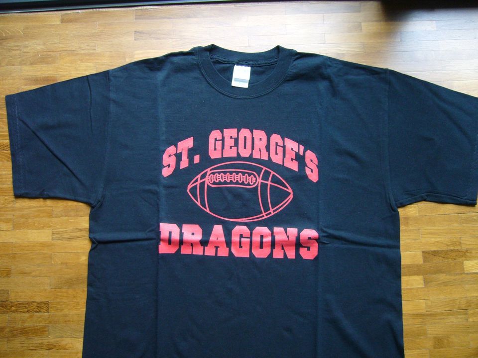 Herren T-Shirt, schwarz, Football, Gr. 54/XL, aus USA St. Georges in Ratingen