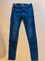 Hose Jeans Levi's blau Größe 31 Niedersachsen - Geestland Vorschau