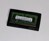 Samsung 1GB 2Rx16 PC2-6400S-666-12-A3 M470T2864QZ3-CF7 0852 SORAM München - Hadern Vorschau