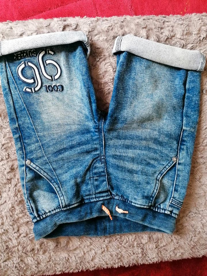 Jeans Shorts Gr. 116 in Hof (Saale)