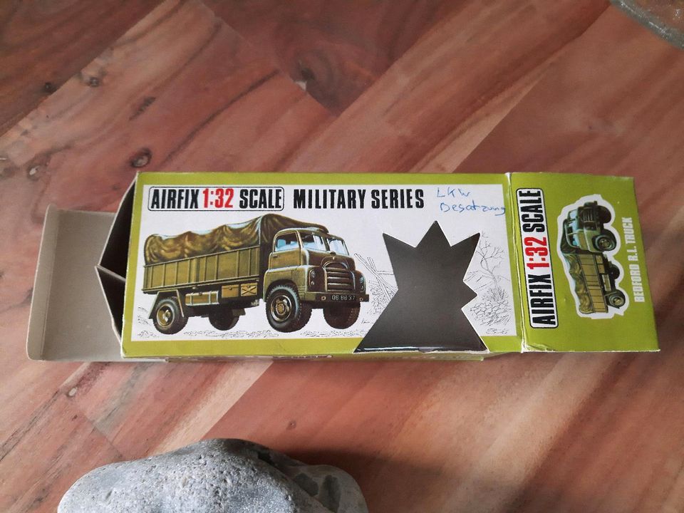 Soldaten Figuren / Airfix 1:32 Bedford R.L. Truck in Lindhorst