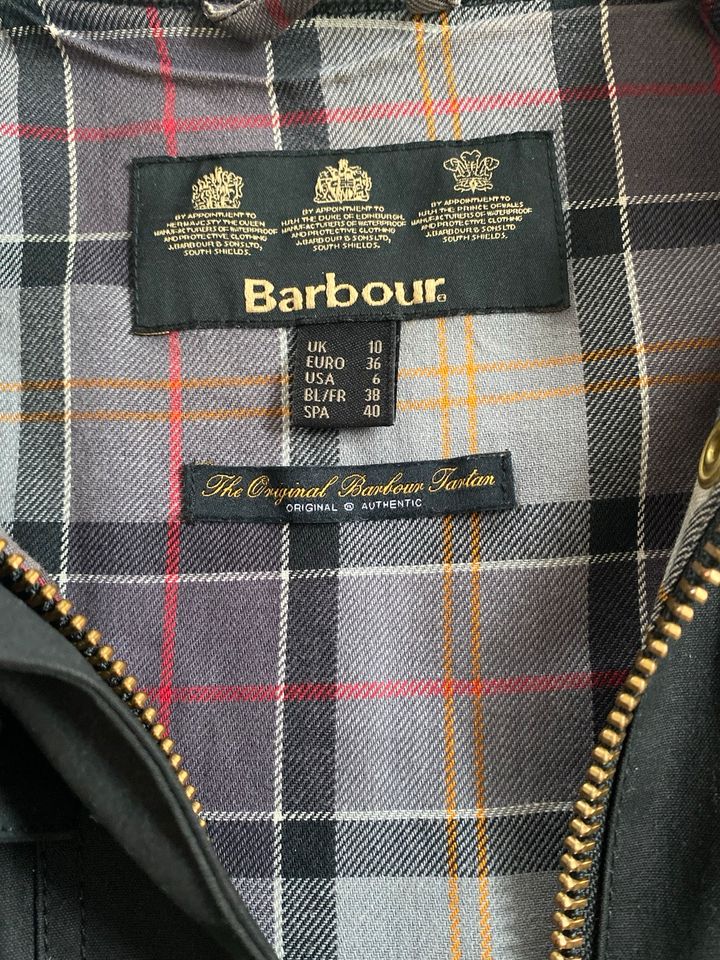 Barbour Wachsjacke schwarz 36 S International Forth in Meckenheim