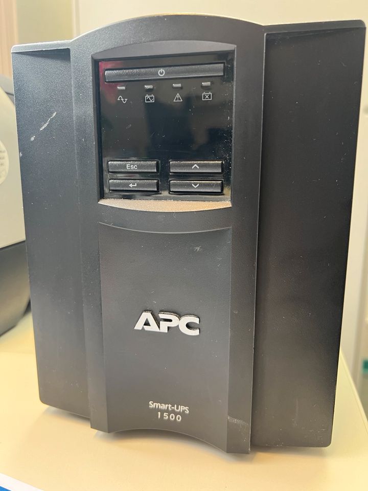 APC Smart UPS 1500 Notstrombattterie NP 729.- in Köln