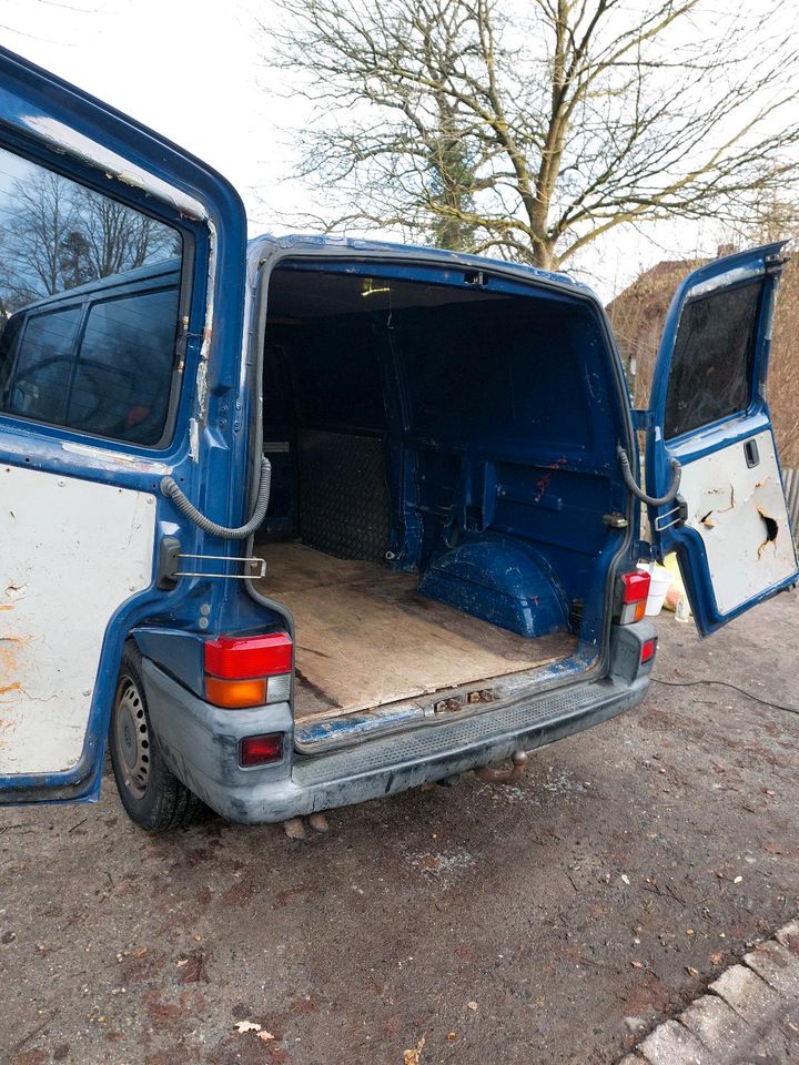 VW BUS T4 TRANSPORTER 2,5 TDI LANG FLÜGELTÜREN in Meinersen