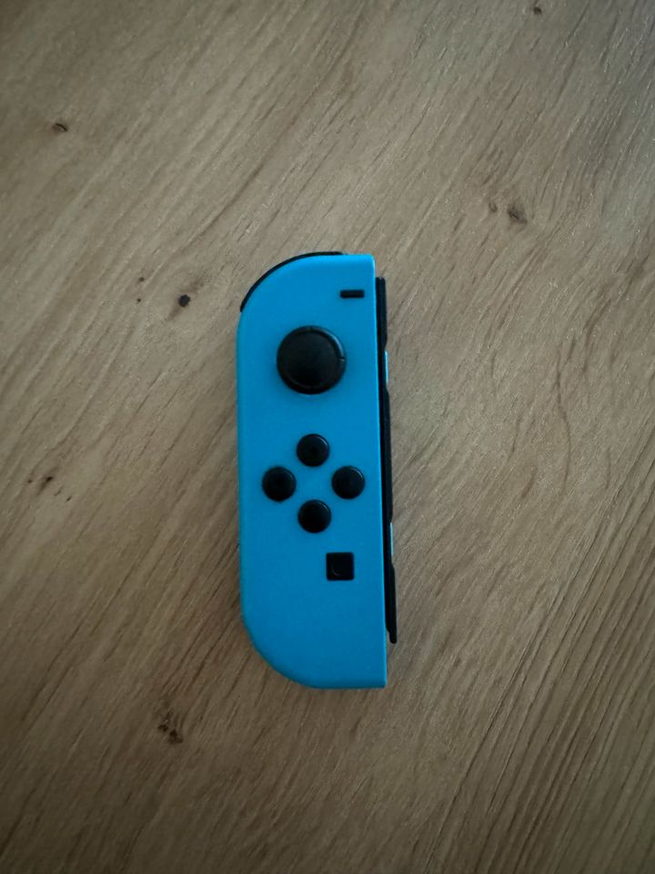 Original Joy Con blau Nintendo Switch in Soest