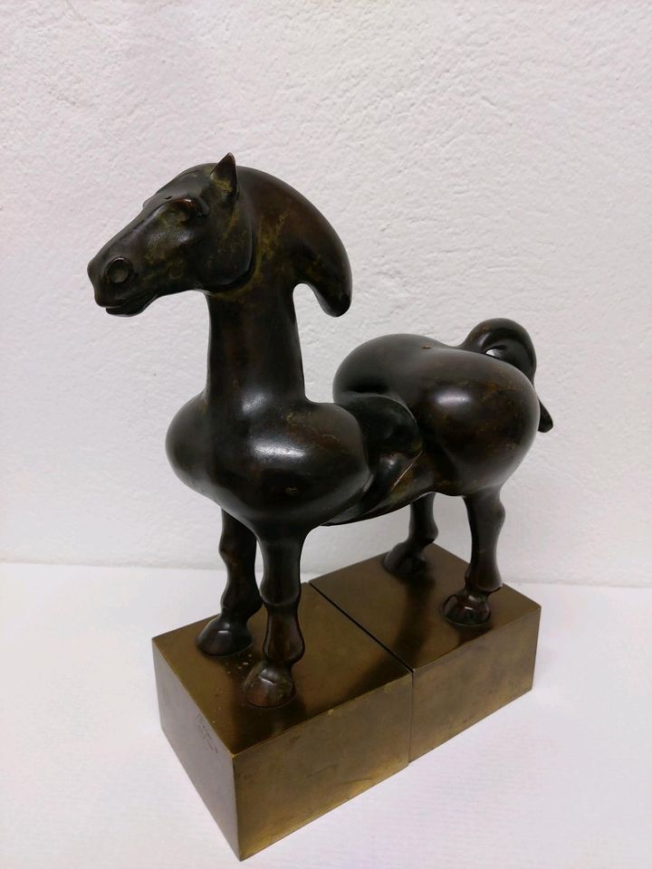 Alte  abstrakte Bronzeskulptur Pferd von Francisco Baron signiert in Frankfurt am Main