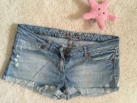 Tolle Jeans Shorts recht kurz ausgefranst ;o) Neuhausen-Nymphenburg - Neuhausen Vorschau