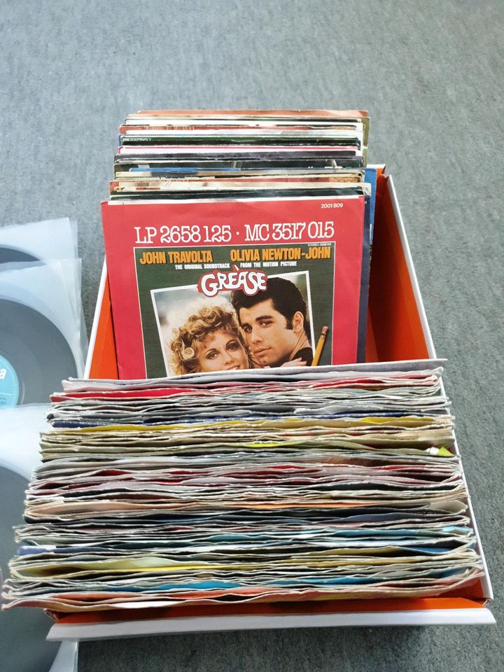 7" Schallplatten Vinyl Single 45 rpm Sammlung in Edewecht
