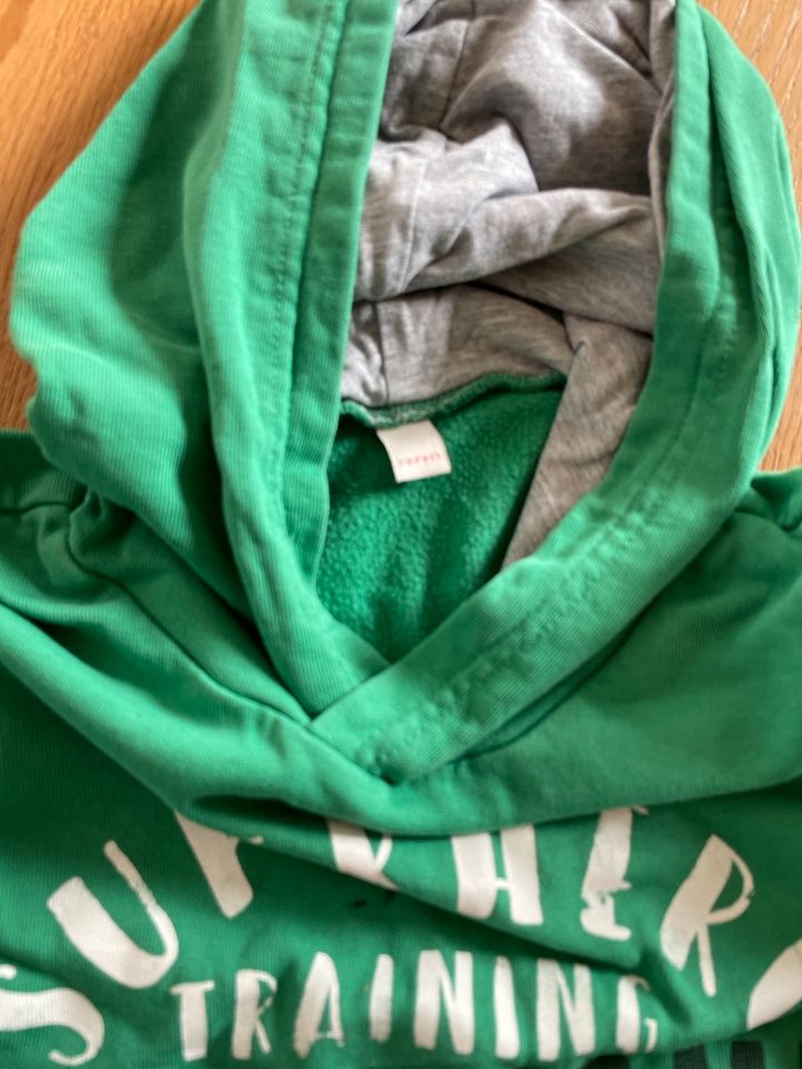 Esprit Kapuzensweatshirt in Sigmarszell