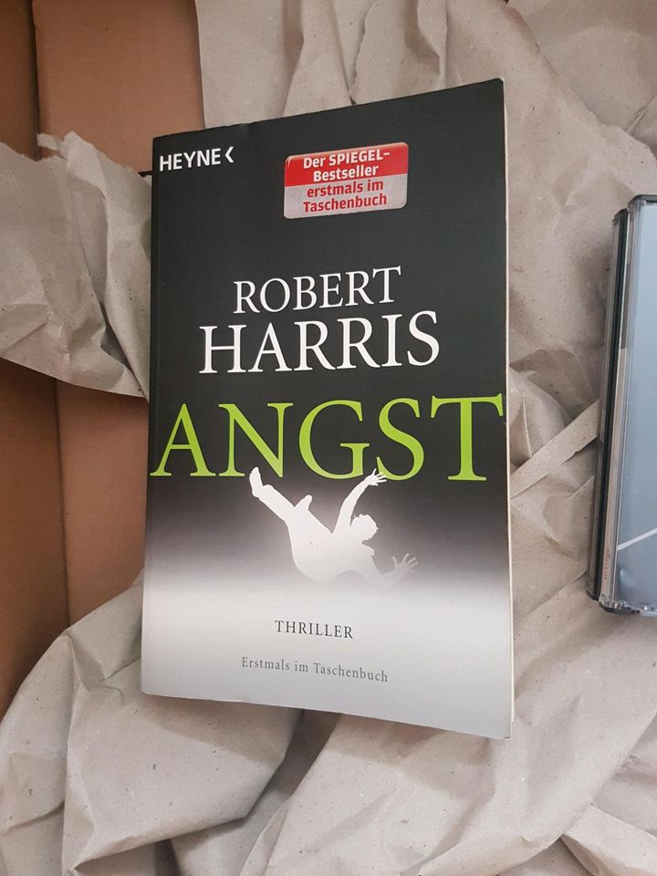 Von Robert Harris CD Intrige, Buch Angst in Bad Königshofen