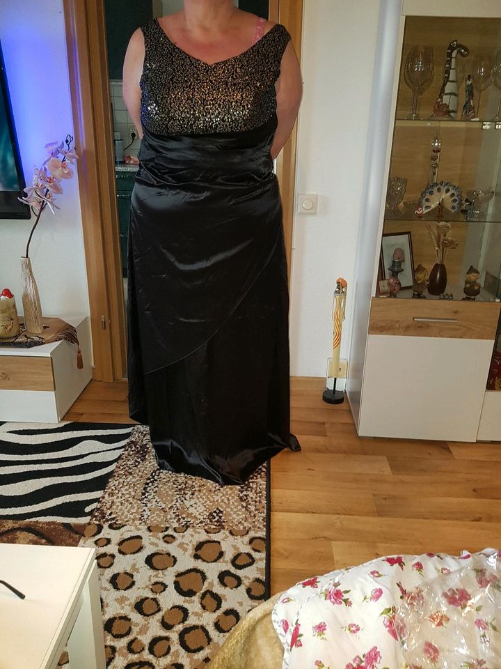 Festliches Kleid mit Glitzer 48/50 in Wanzleben