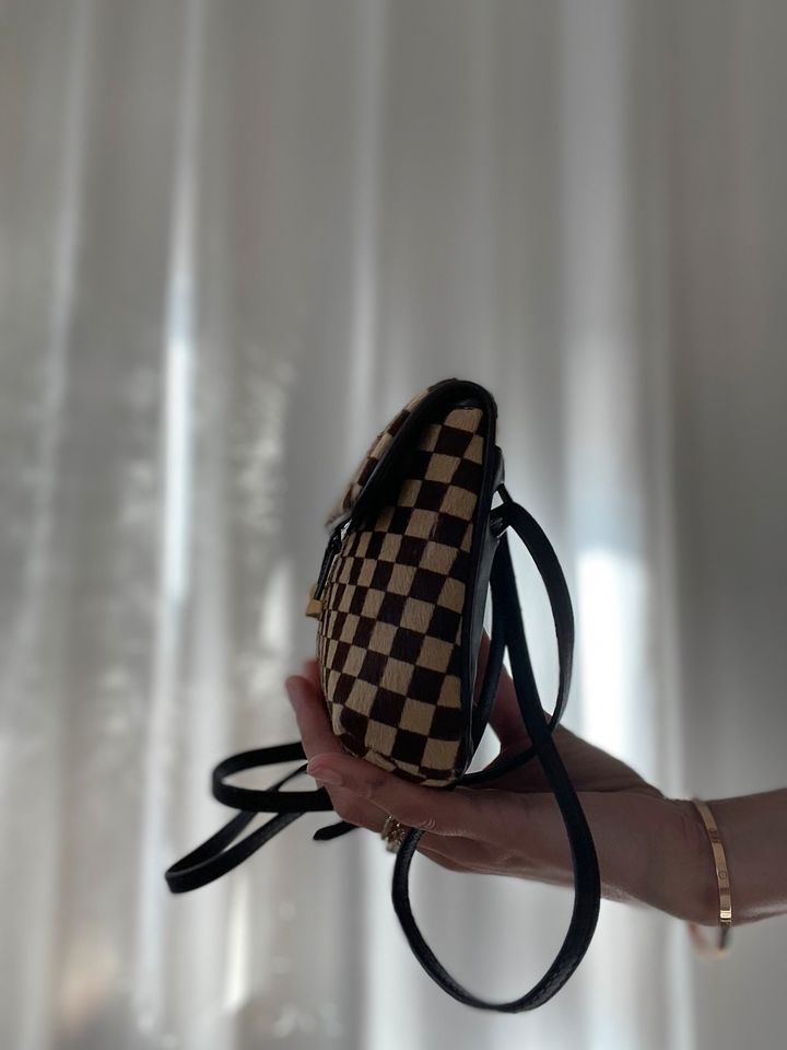 Louis Vuitton Sauvage Gazelle Tasche in Stuttgart