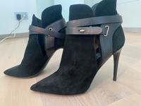 Burberry Stiefeletten Veloursleder Gr. 38 Bayern - Oberaudorf Vorschau