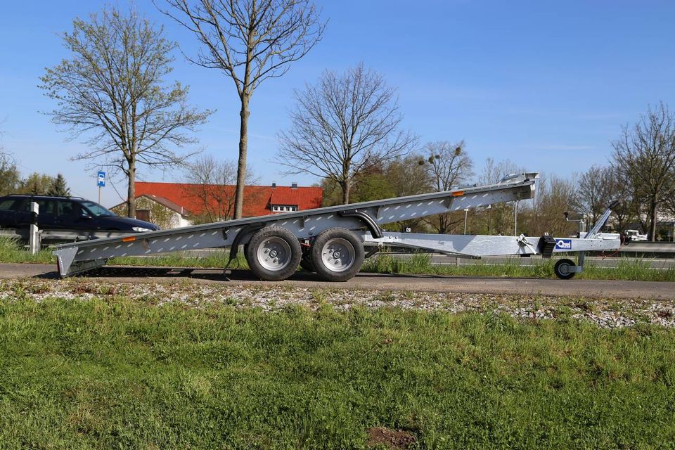 NEU Fahrzeugtransporter Blyss Anhänger 400x195cm 2500kg zGG in Seesen