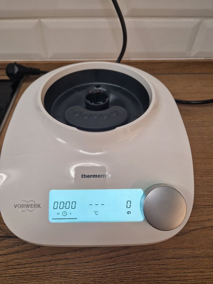 Thermomix Friend in weiss für TM5 und TM6 in Bechtolsheim