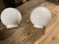 2 Lampengläser/Kugelgläser 15/16 cm Durchmesser mit Gewinde Nordrhein-Westfalen - Ratingen Vorschau