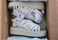 NEU Crocs Brooklyn Strappy Wedges Sandalen Bayern - Landshut Vorschau
