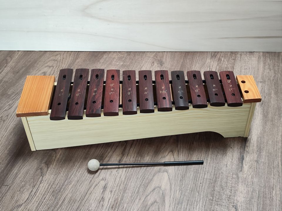 SONOR Xylophon 11 Klangplatten Holz Palisander in Maintal