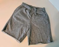 Kurze Puma Hose Sweat Gr. 128 Shorts Köln - Köln Buchheim Vorschau