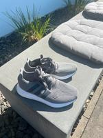 Adidas Swift run Sneakers grau NEU Thüringen - Gera Vorschau