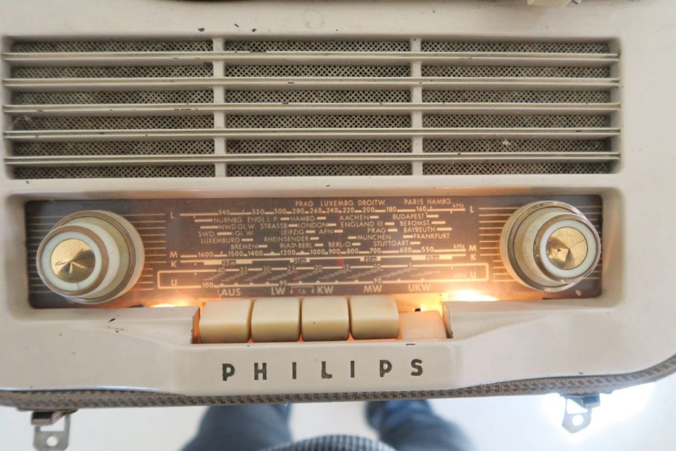 Philetta Phono Koffer Röhrenradio in Puderbach