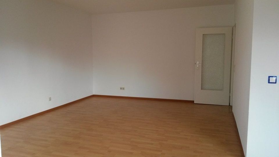 Schöne 4 Zimmer Wohnung mit grossem Südcalkon in Mühlheim in Mühlheim am Main