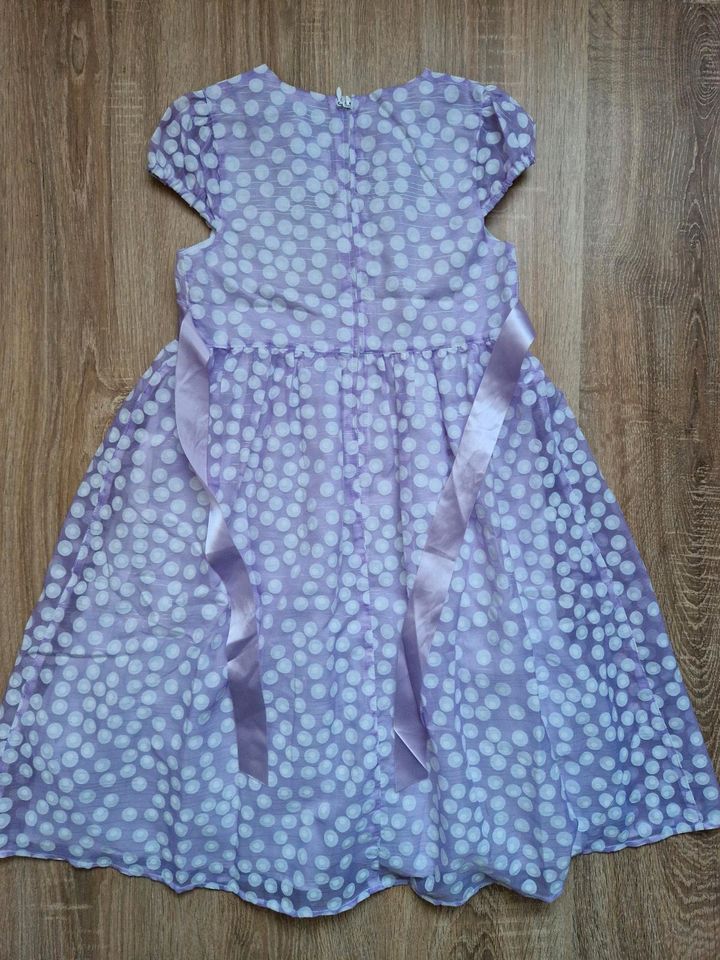Kleid Gr.134 Mädchen Ernstings Family festlich in Beelitz