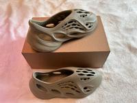 Yeezy Foam Rnnr Stone Salt 46 Brandenburg - Hennigsdorf Vorschau