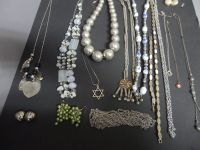 Modeschmuck silberfarben Konvolut 24 Teile Rheinland-Pfalz - Insheim Vorschau