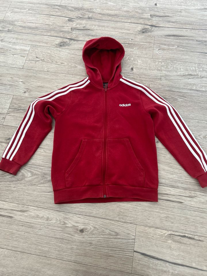 Adidas Jacke Sweatjacke 152 in Lage