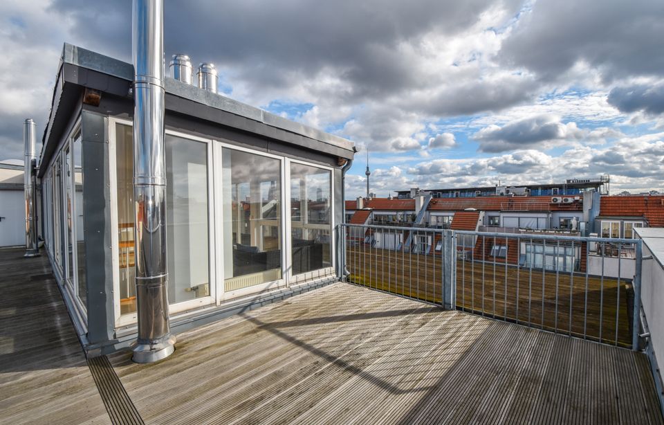 PENTHOUSE-MAISONETTE MIT AUFDACHTERRASSE  UND TRAUMBLICK ÜBER BERLIN-MITTE in Berlin