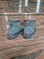 Ugg Stiefeln Schuhe Gr 38 Niedersachsen - Horneburg Vorschau