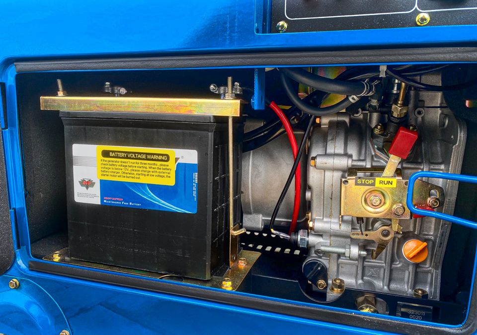 Stromerzeuger 5,8KW Diesel Generator Notstromaggregat 5800W 12 PS in Falkensee