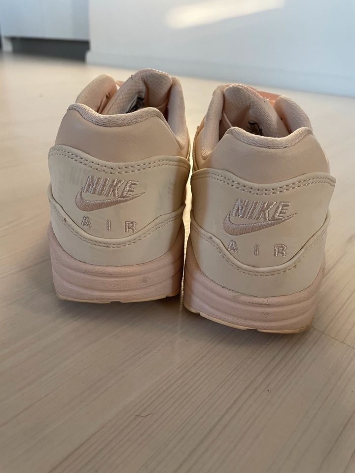 NIKE Air Max 1 LX in Größe 38,5 in rosé in Hagenbach