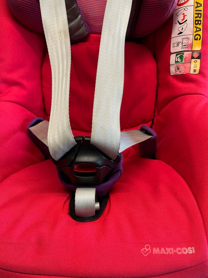 Maxi Cosi 2WayFix ISOFIX Station + 2wayPearl Kinder Autositz in Holzappel (Rhein-Lahn-Kreis)