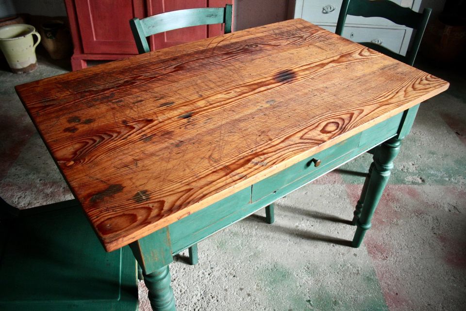 Antiker Tisch, Schreibtisch, Esstisch, Küchentisch, vintage in Salzhausen
