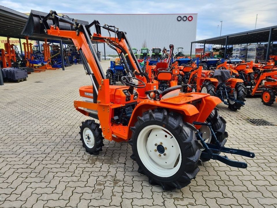 Kubota B1600 mit Frontlader Traktor Kleintraktor Fudex Schlepper in Winsen (Luhe)