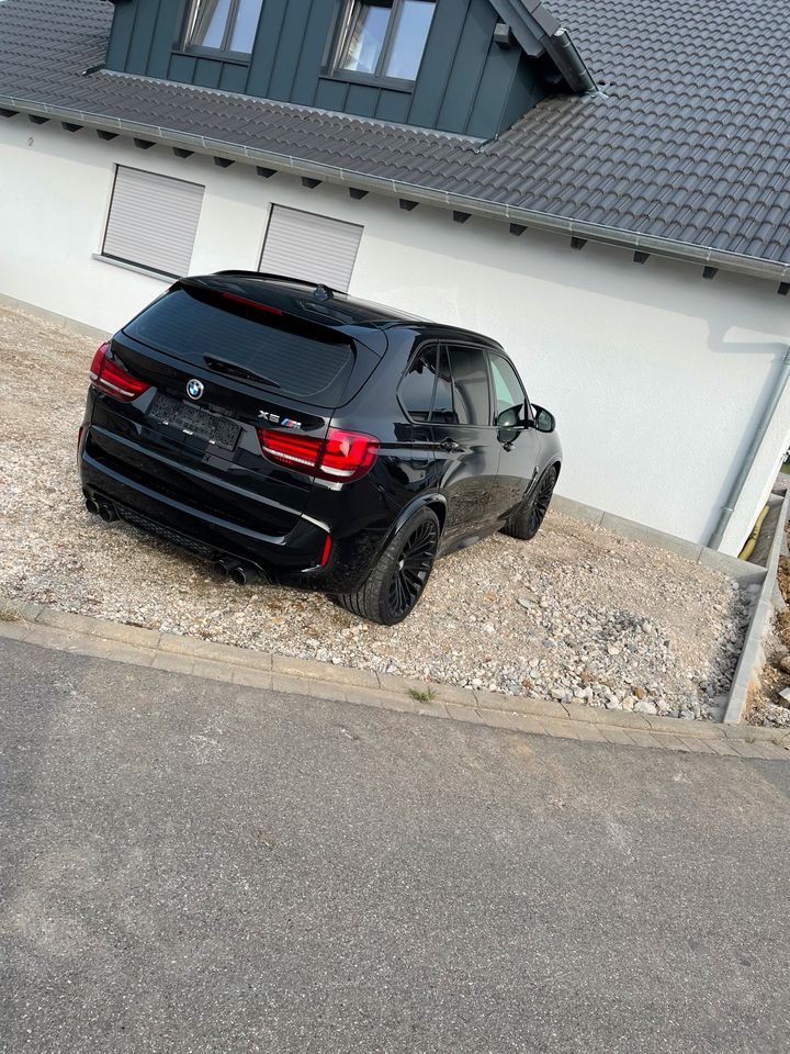 BMW x5m Akrapovic Auspuffanlage in Ellenberg